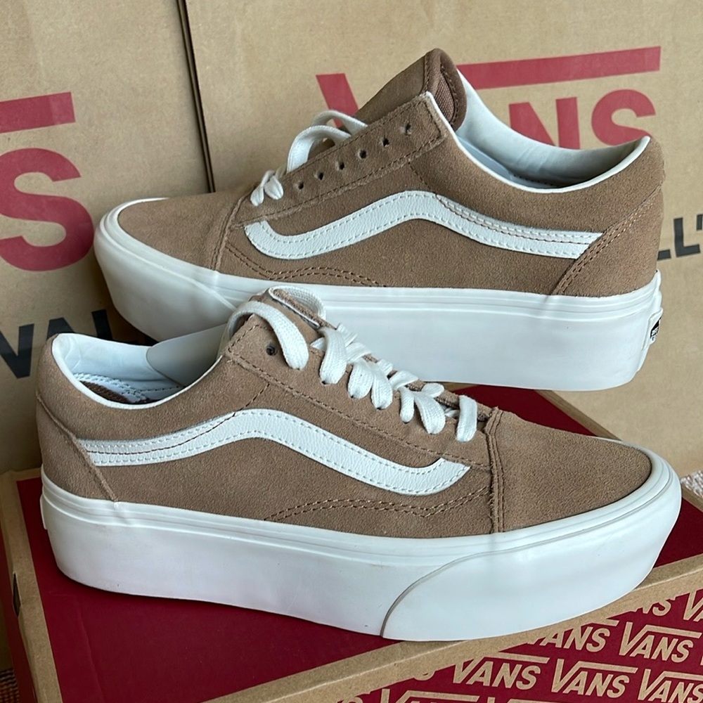 Vans Platform Sneakers Tan and White - Picture 5 of 16